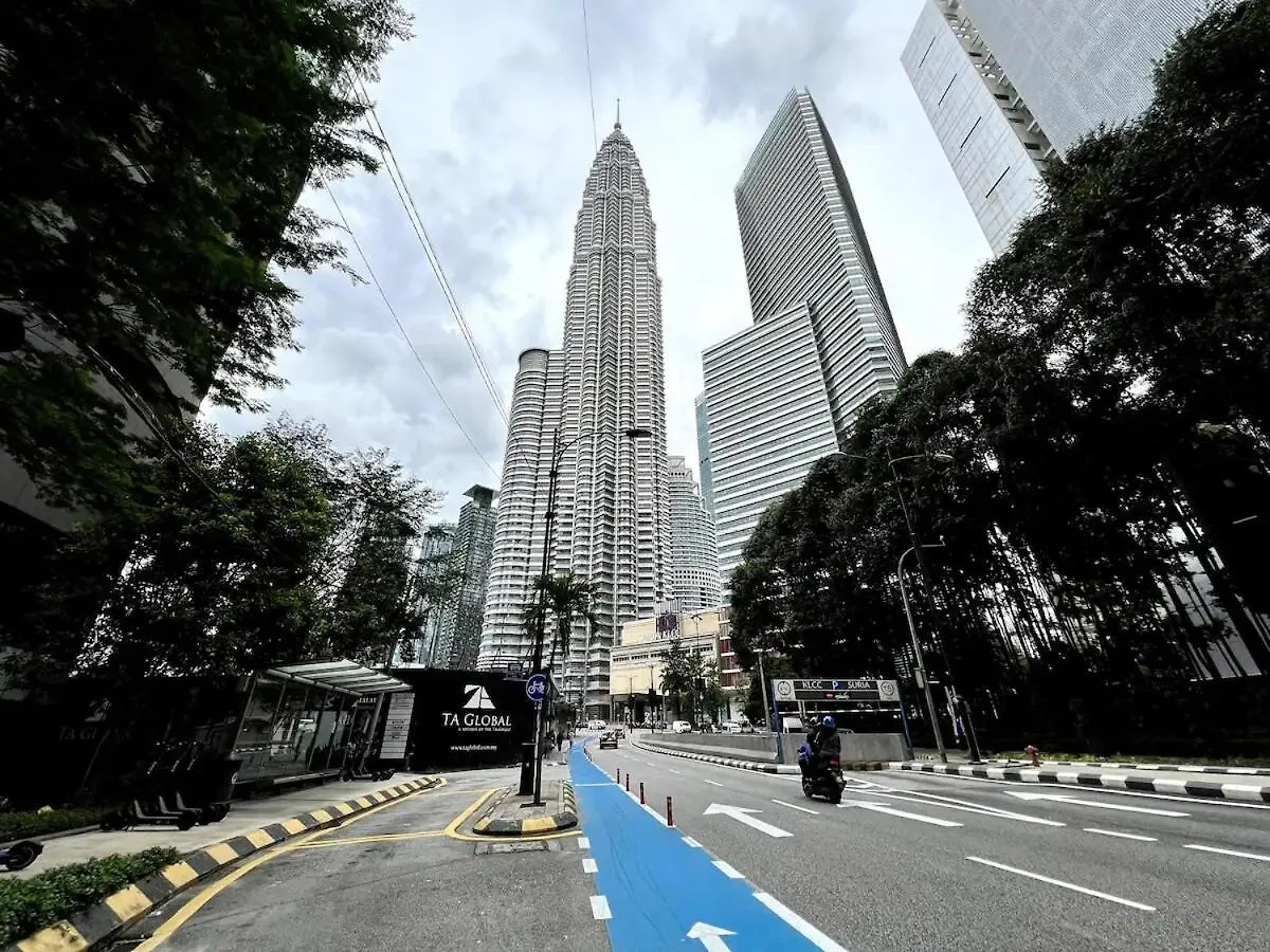 Apartment Sky Suites Luxury Unit With Klcc View Kuala Lumpur